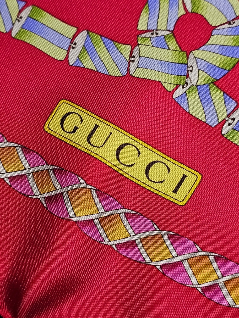 GUCCI SCARF - Picture 3 of 16
